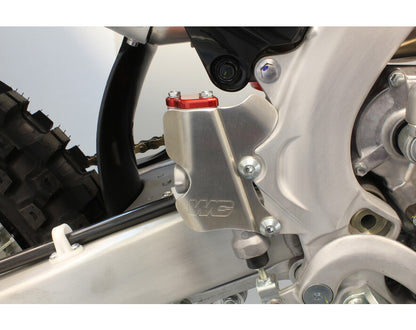 WORKS CONNECTION - MASTER CYLINDER GUARD - 15-267 - YAMAHA YZ250F 14-18 / YZ450F 14-17